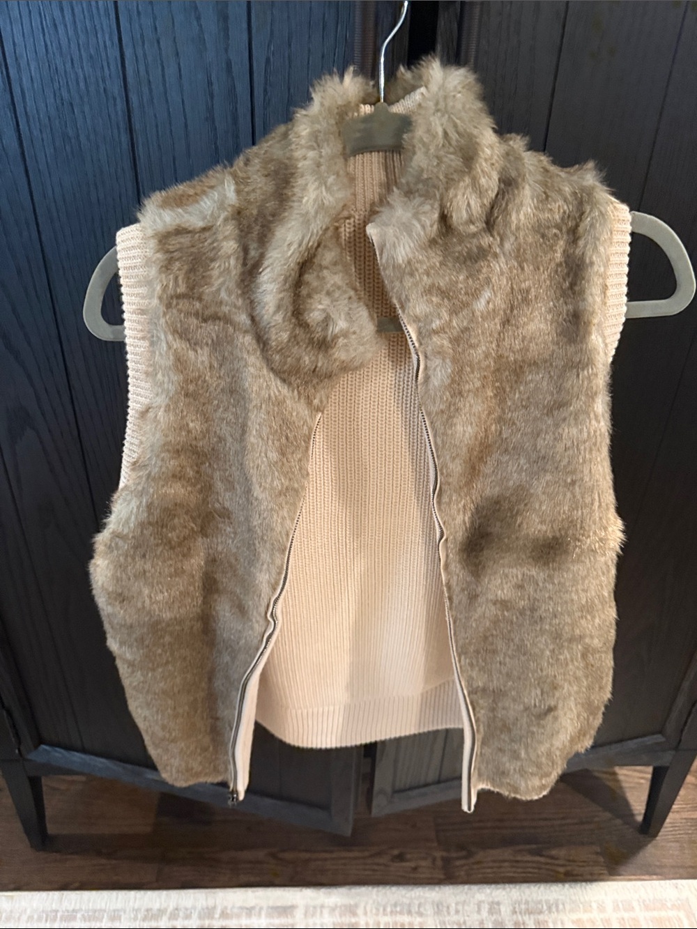 Women's reversible Faux Fur Vest in Taupe